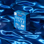 Fashion Colour Nuncas Azzurro è appoggiato ad un tessuto dello stesso colore della tintura per tessuti molto avvolgente