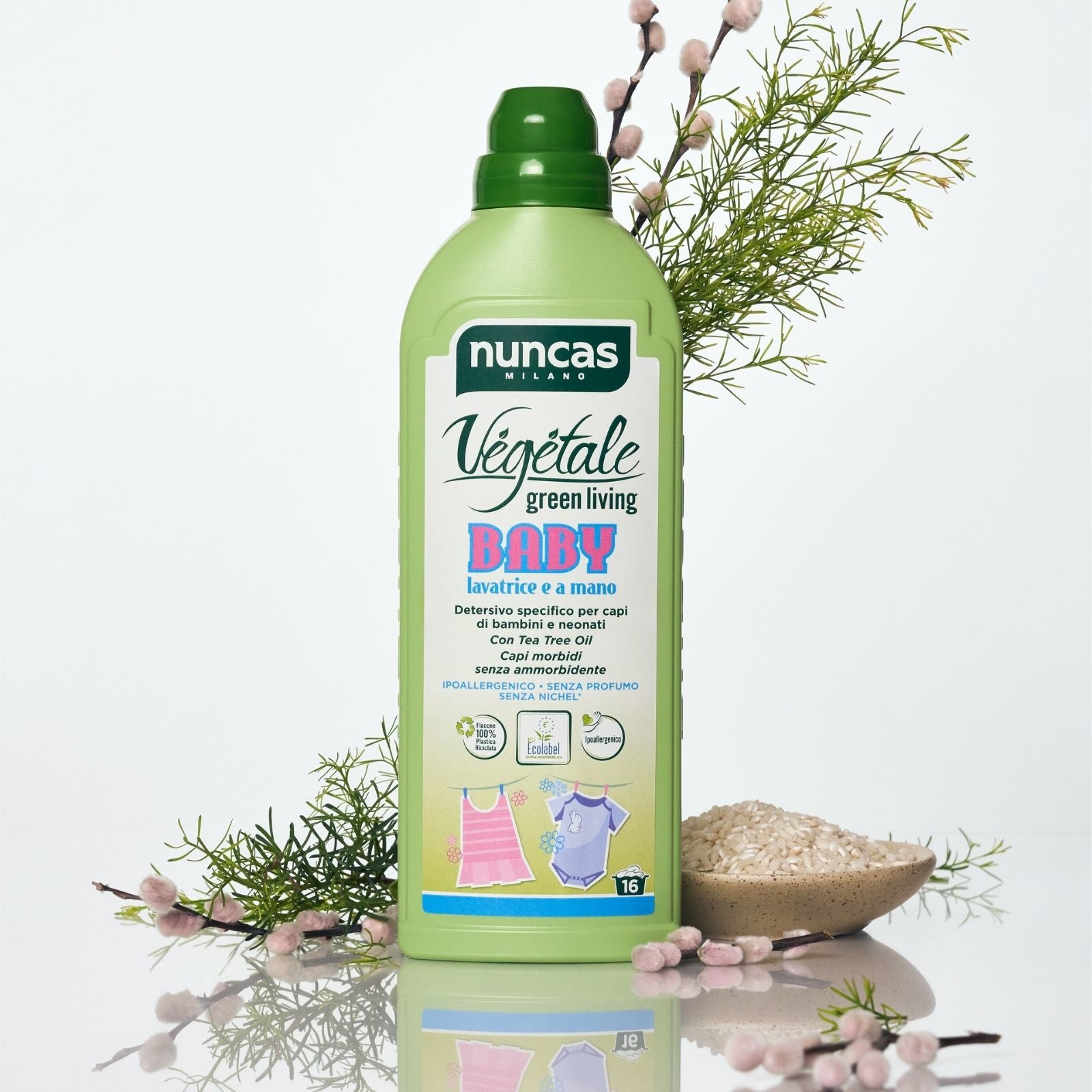 Fragranza Vegetale Baby - Il tea tree oil in formula conferisce il proprio odore caratteristico al prodotto.