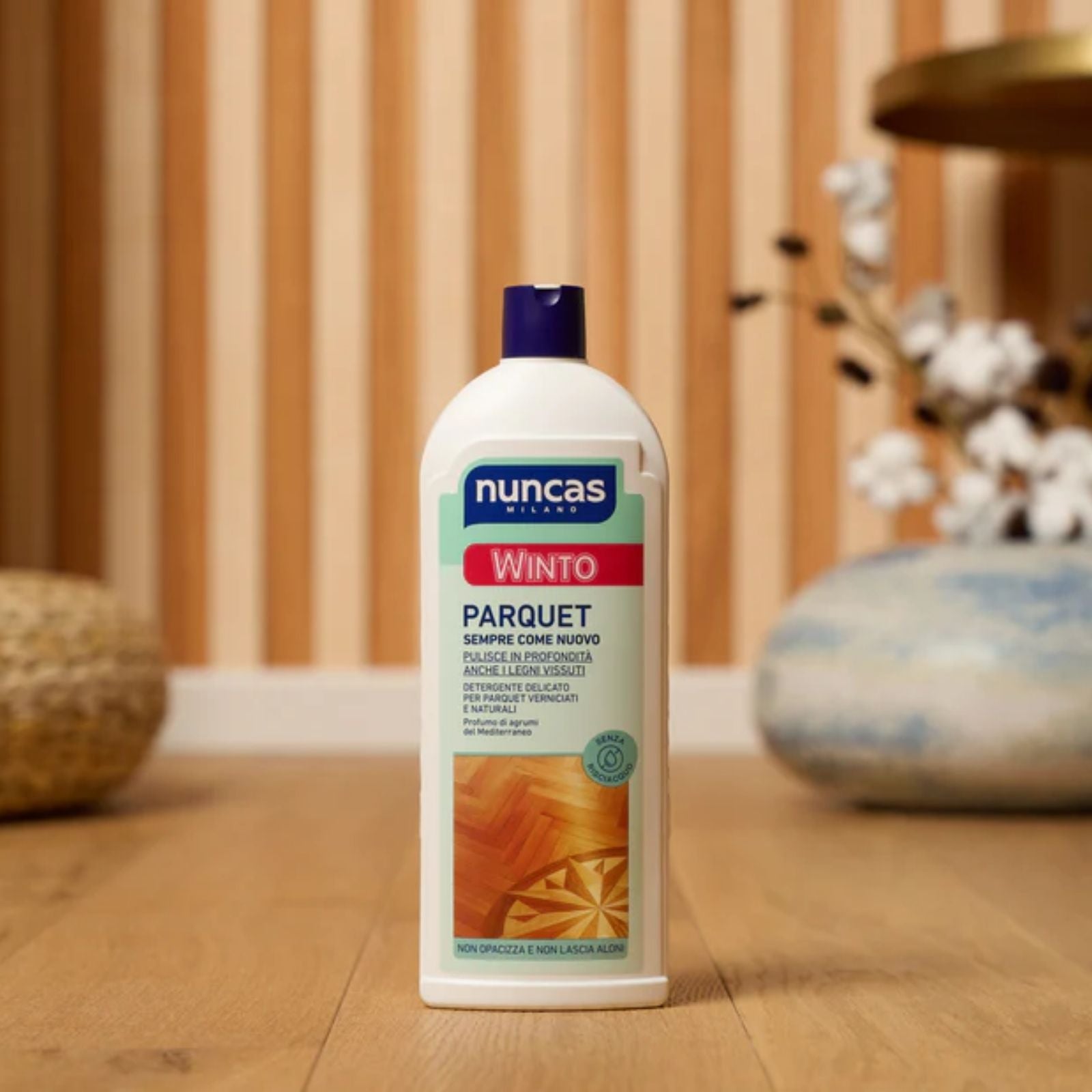 Winto Parquet - immagine ambientata del prodotto posizionato sul pavimento di parquet
